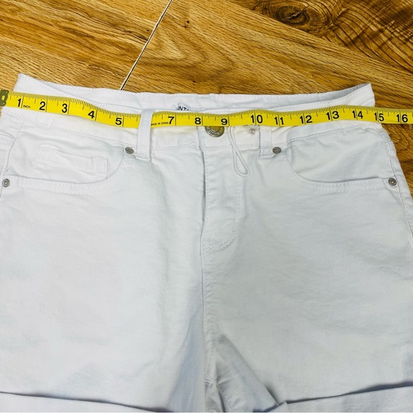 Vintage Violet Short - Picture 5 of 5